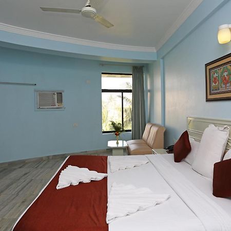 Hotel Niladri Пурі Екстер'єр фото