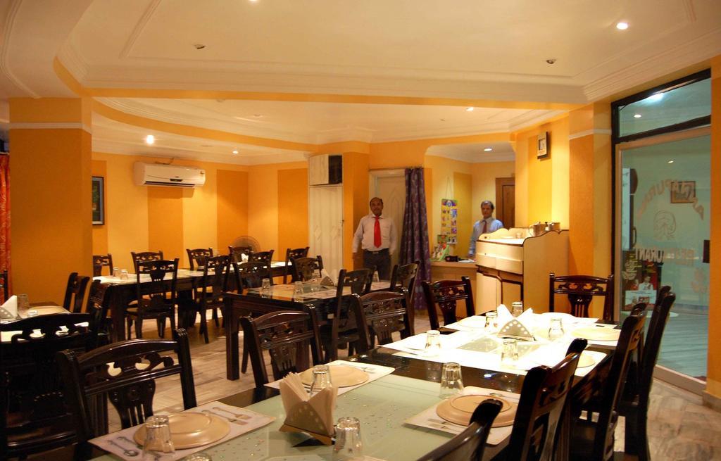Hotel Niladri Пурі Екстер'єр фото