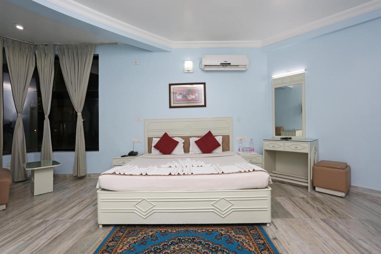 Hotel Niladri Пурі Екстер'єр фото